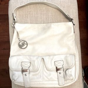 White Michael Kors purse. Super soft leather!